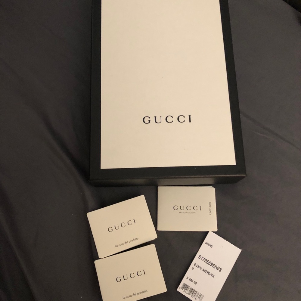 Gucci wristlet - Picture 2 of 9